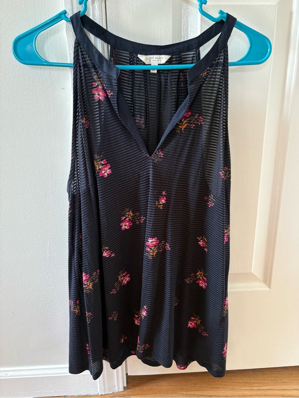 Lucky Brand Navy Floral Sleeveless V-Neck Camisole
